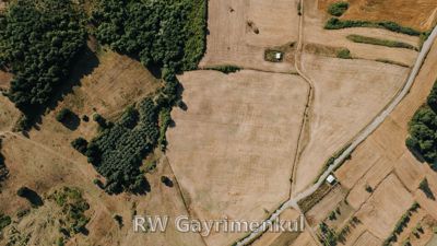 Adalar Merkezde Cadde Cepheli 1.200 m² Ticari İmarlı Arsa